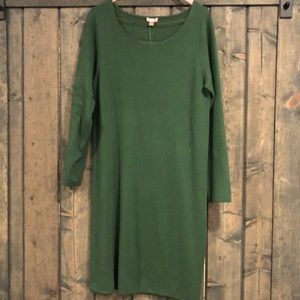 Green long sleeved Dress